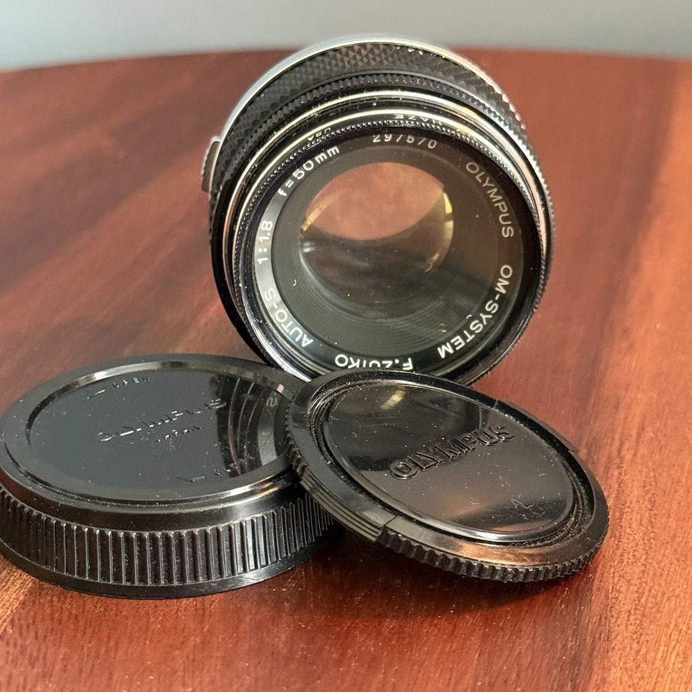 Olympus OM-System Zuiko Auto-S 50mm f/1.8 Lens w/ Olympus Caps